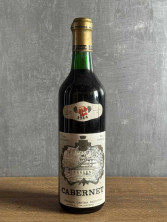 Вино Cantina Produttori Mezzocorona Cabernet 1964 года.